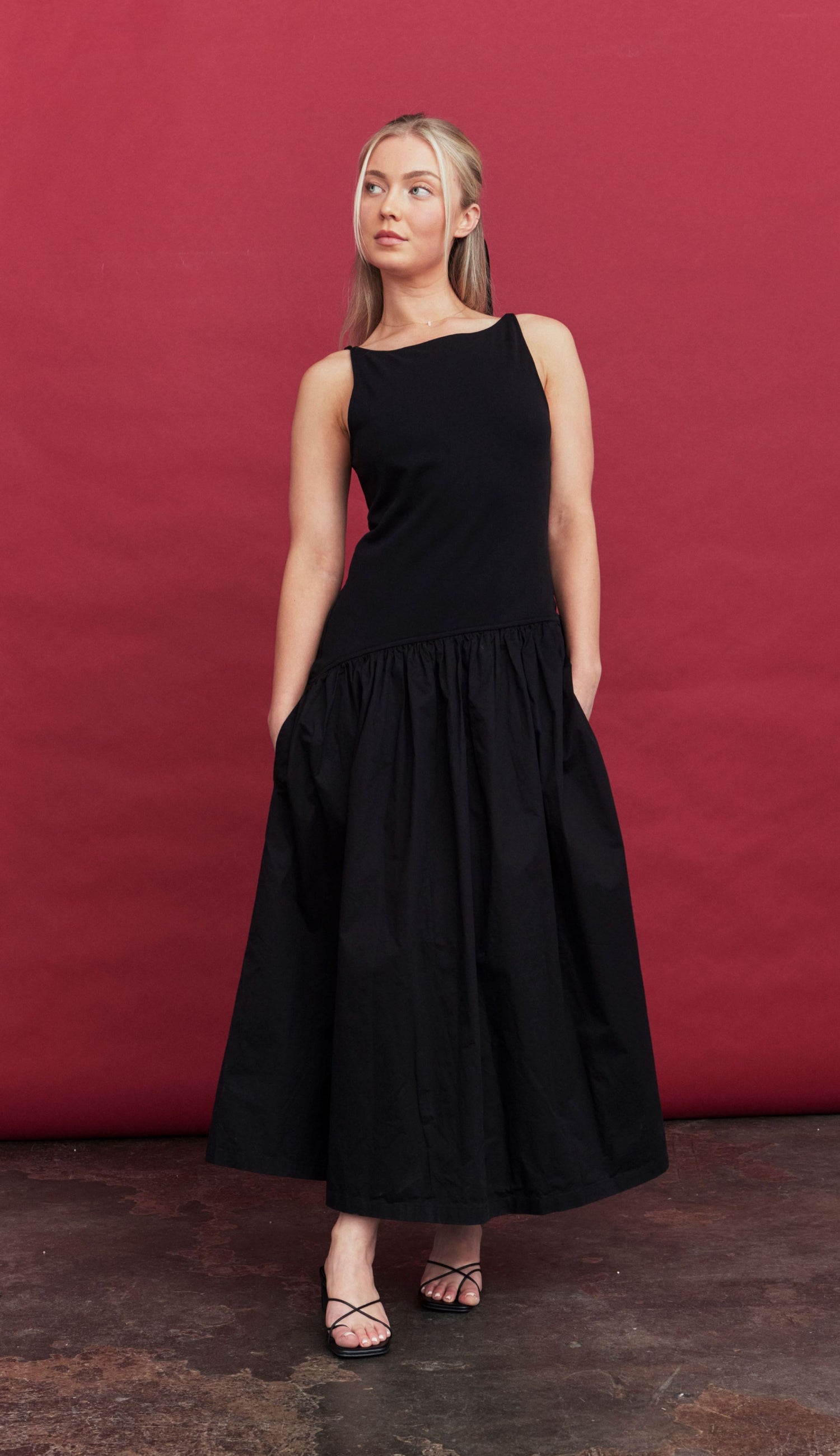 Jade Maxi Dress - Scarlet